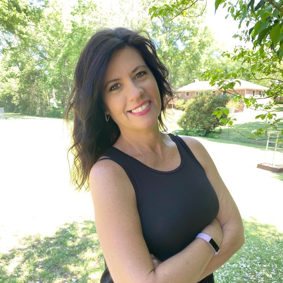 Meet Posher 🌼Lisa🌼 - Picture 2 of 4